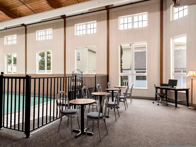 2E01C5646115416D8E86A0BB4B6419F2