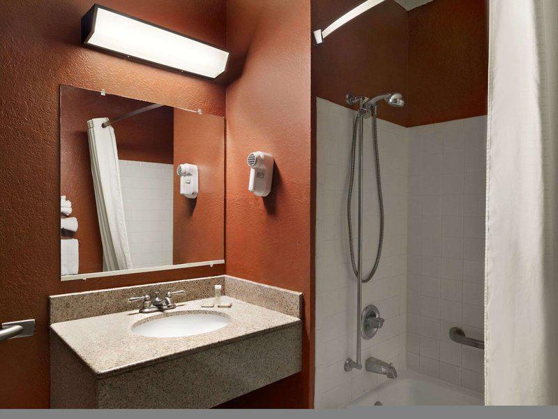 7A3C4AA40A05E825D0168720620D00D1