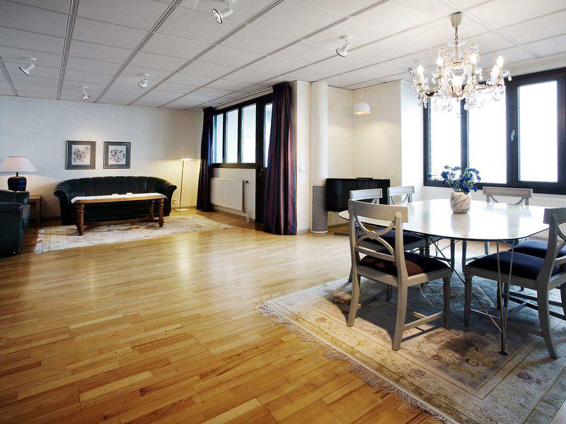 DCF382863DBDE021C5714ADCFD5BDA5A