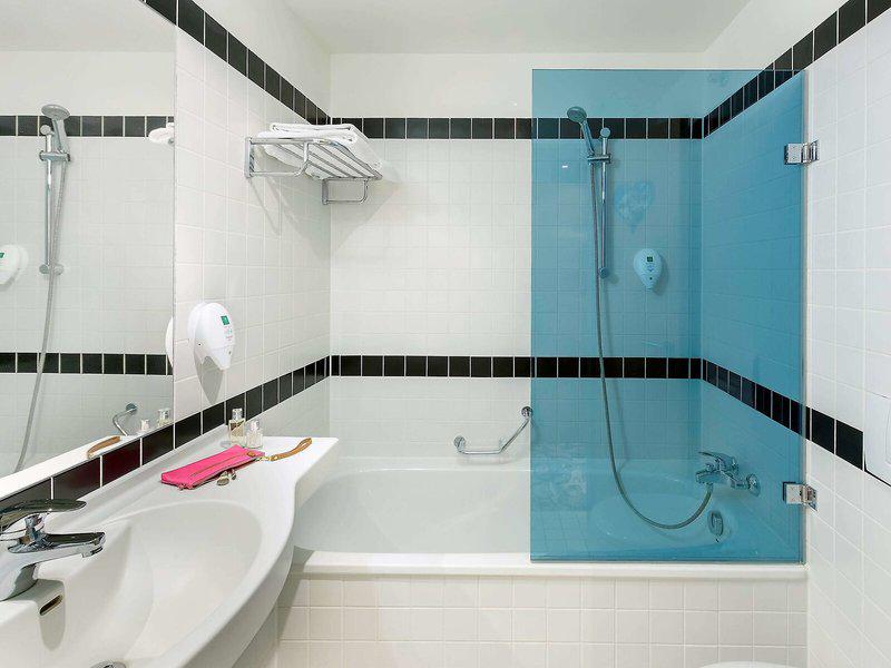 EBBC9F9E7E02722AE3604F622E2569C3