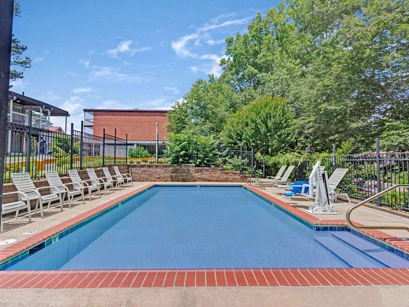 1A351B3C74AC33D418DC20178C5C3731