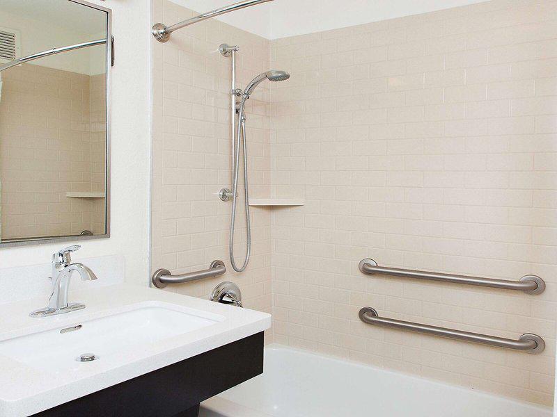 B836F7FF64711AB717D9BE776A9497E1