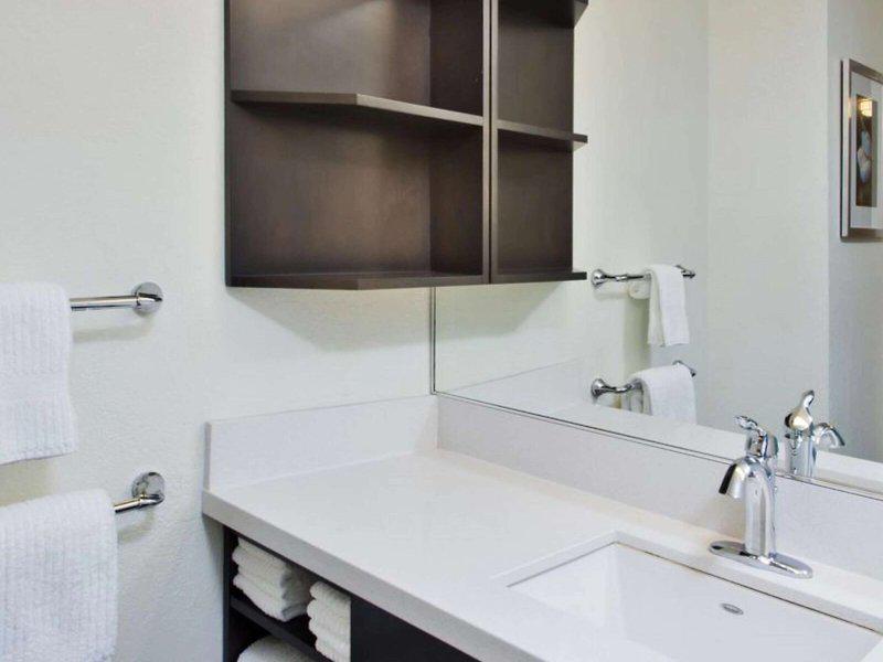 241A01C6213B9EE610B69CE80F19392C