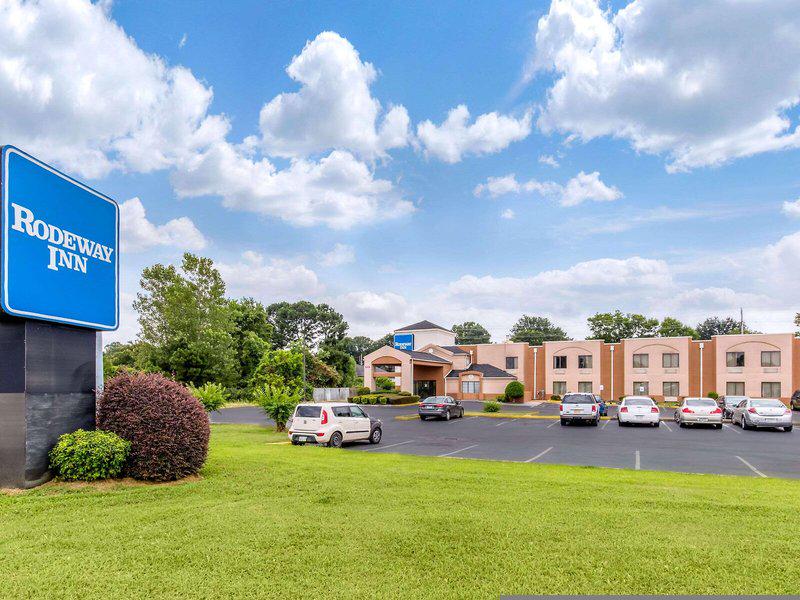 C6112F298D94E034FFEFD2354181AE97