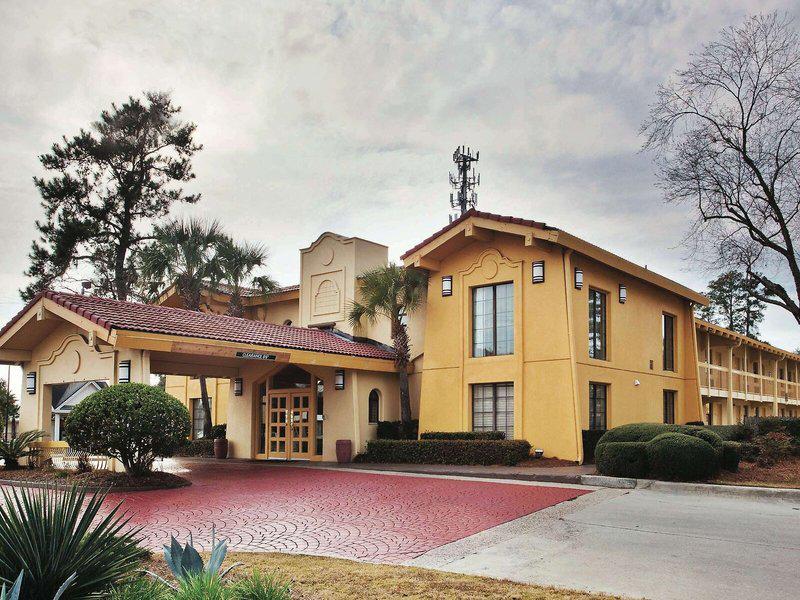 35F60EC45F01F469F953C9C06D9A9322