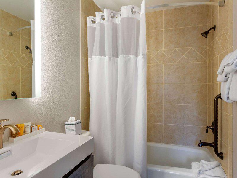 40BD2A4381EB60684C3DD481B645C856