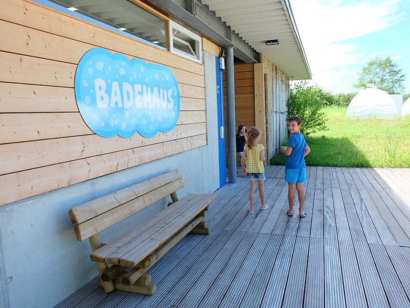 D5025E3CFBBC0BCE8D9B347EF84E6162