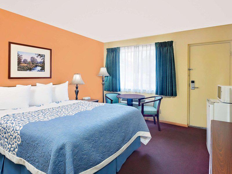 F460BFE2271495D1361BC4DD0ED9CB6E