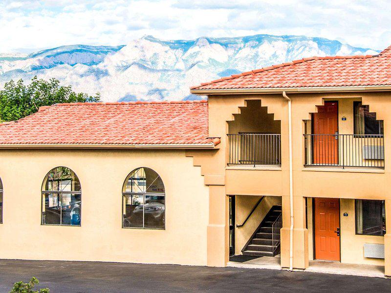 147304A4064E3187A910E427C9DE6EE3