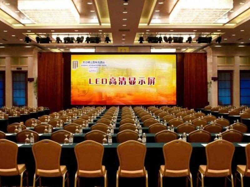 D317AC18CA61777DDD0A6704F821175A