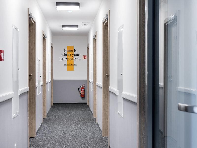 B52EA6A0128B5AD9D55036FDF3AF6C20