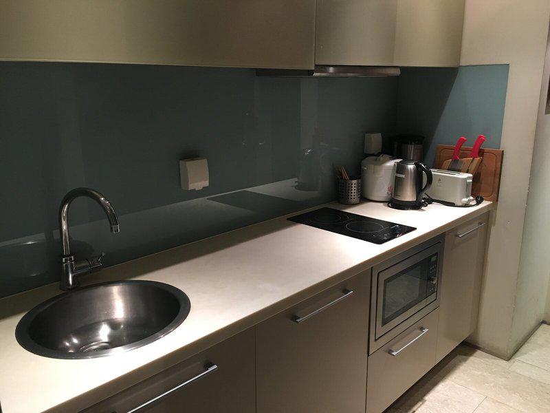 6D5E60F0170E0D4899006D8FFC978687