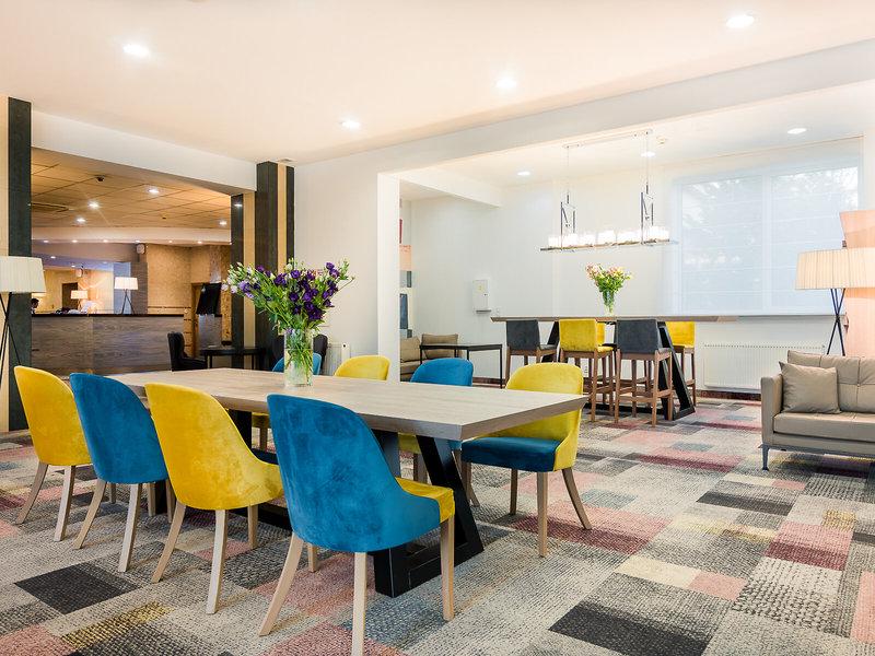 DB6B95F083F22614D76C7AA96B384A17