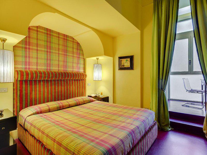 E1C70D8E50D348F87217597E14F1FD1C