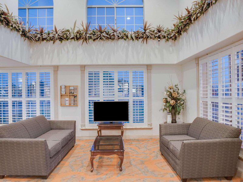 6714784D69688966E9A70969D551710C