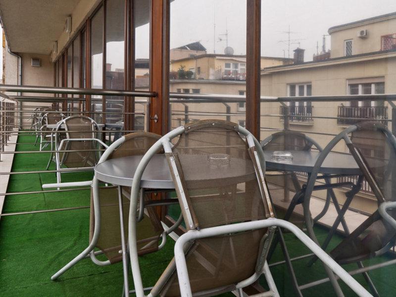 EE5F5EE4DE713A12196D6E0B1ABB9AA7