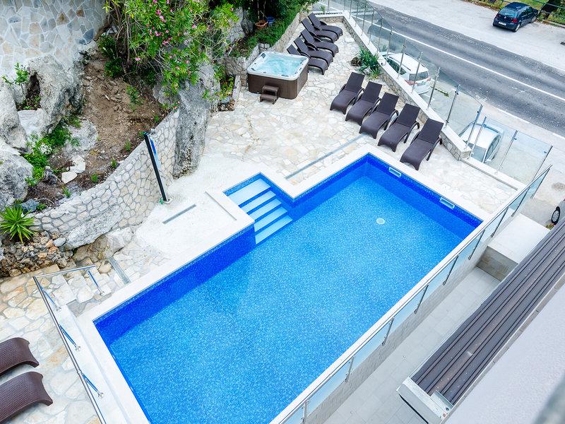 0B7EDB48FEDF93121CA415DAEC6DF25A