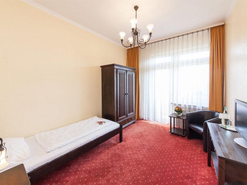 649D5FD15DFEB1F83450A10FA40F81A8