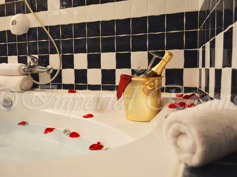 EBE8644E0E7740A677C982C9A39B1AA1