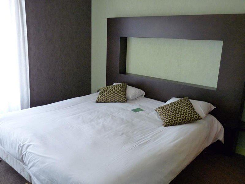 D3FC4EC67AF848DCE24A3EB8160EF8C0