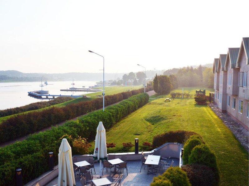 21B2F76A3F7E48F7273BA0A0838C59C8