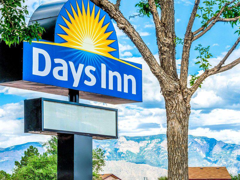 EC0C70B7A59D8B0A4264ACBD8148AC7F