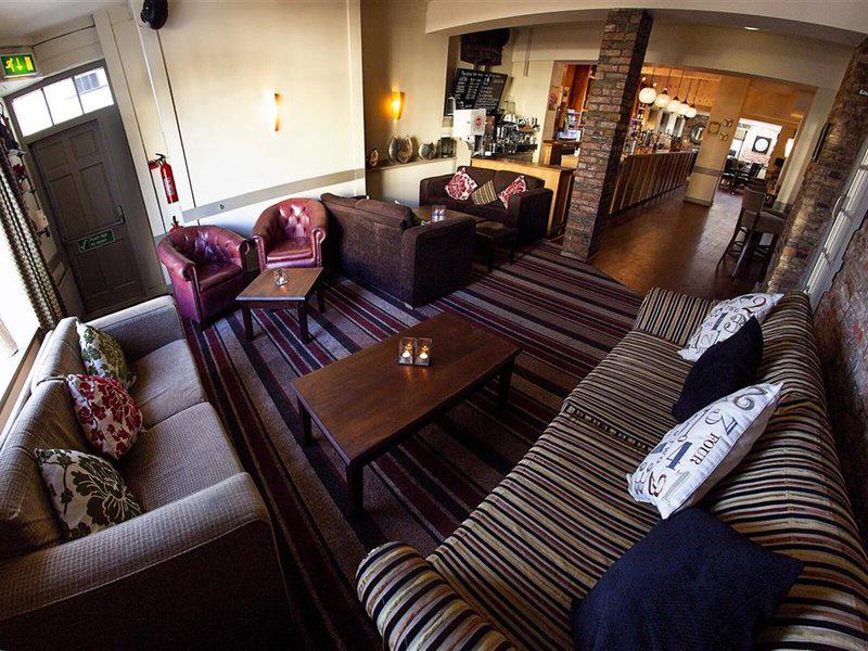 62AA2230E0A35644549F906B2C2B91CC