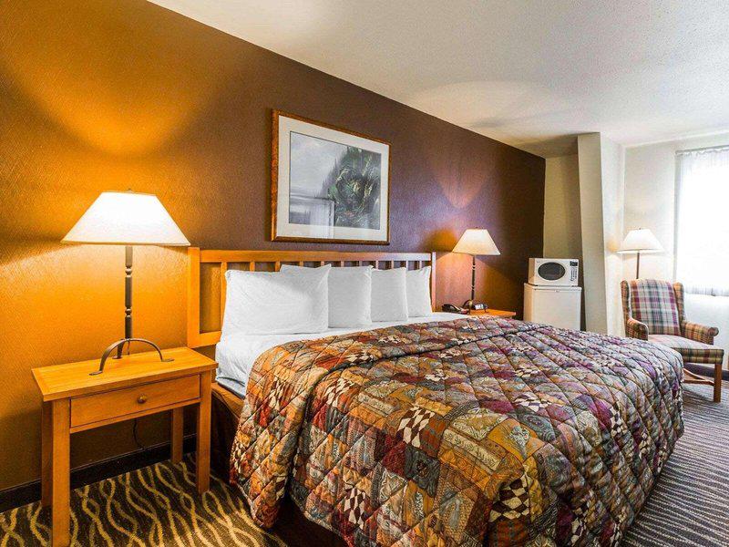 21660F516DEF7E8DBFCB0953F40C58C2