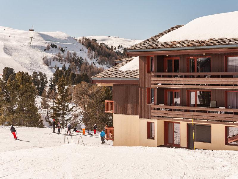 7999CE23A109E18B1128FF9A78996F2A