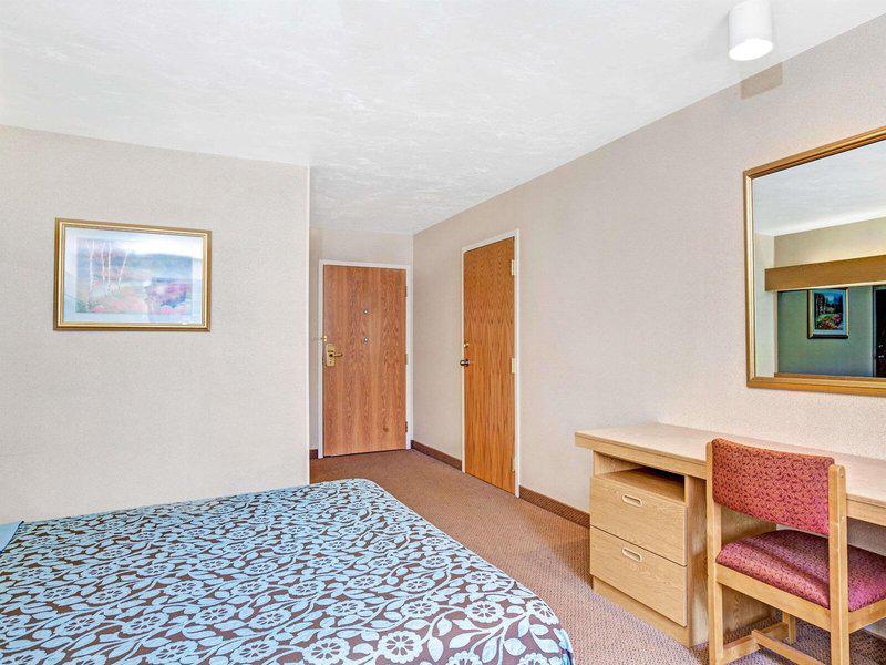 8C062CFC4AF4DD3AF0C65C9A84DE3210