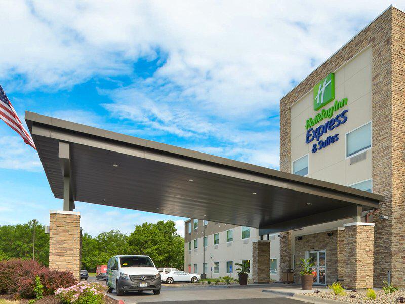 8B16976A6004203C4AECAFFA83663D81