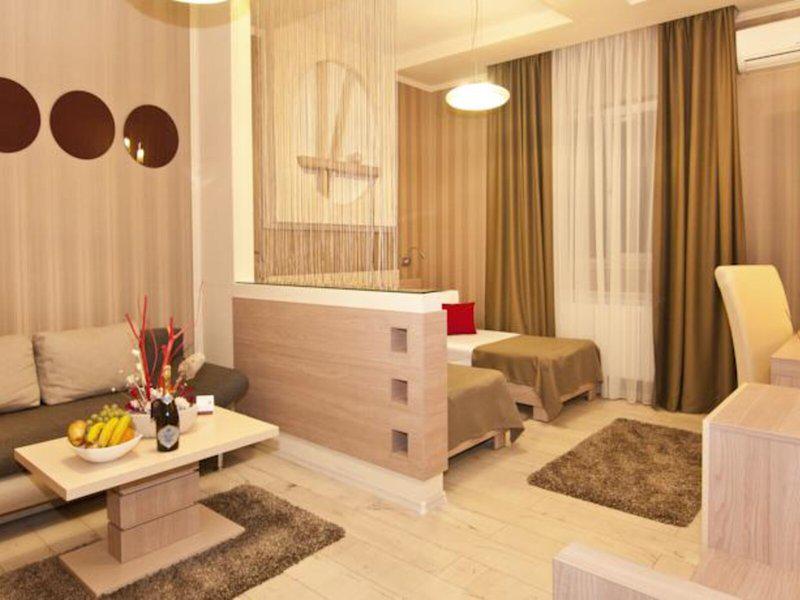 62829DC484BA8F5D9F17966C2D01BF0B