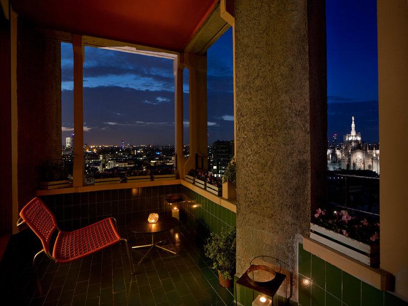 3EF2165EF160A3A0AD2F1A908D98166A