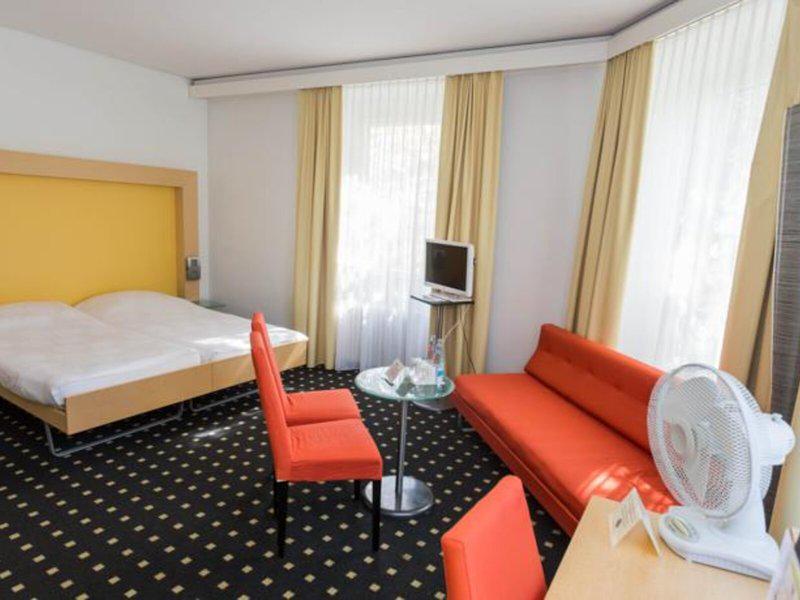 7154442538F45A690609D9359DB8228F