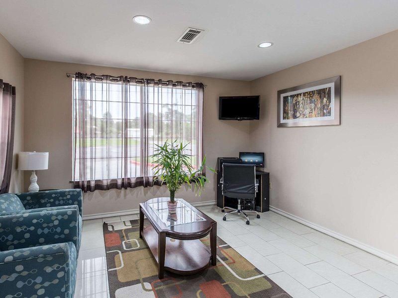 1AC41F3BAE77DEFAE9060DB286A3AC7F