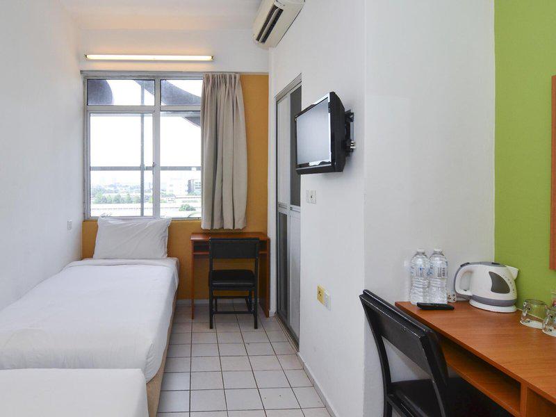 F9EE2F5EE8A4517F70754AFCE8DF745E