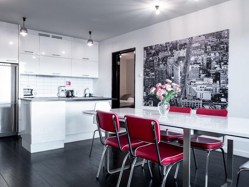 61B84B5EAFB92181C4F84EAB665A74E9