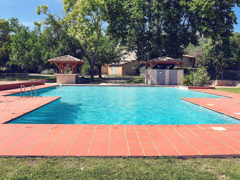 47B60A2640142D1ABF62BB7F2D056A60