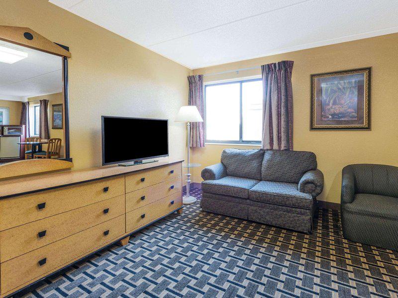 528FD130FA0274F4C7F1F2F3D6B6BF13