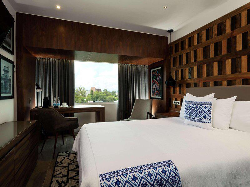 DE59B21BB81DAFC6A1D864FAF529A57A