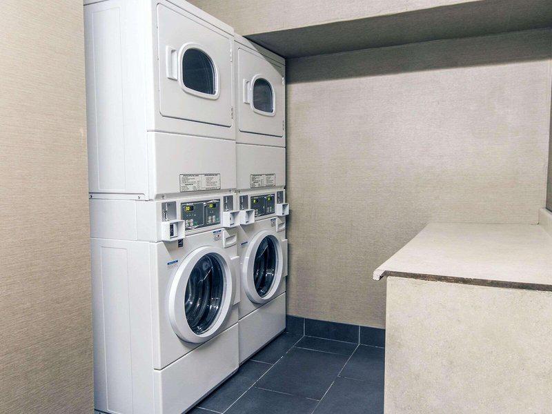 09C7712E801A814A758D2FBA20C155C4