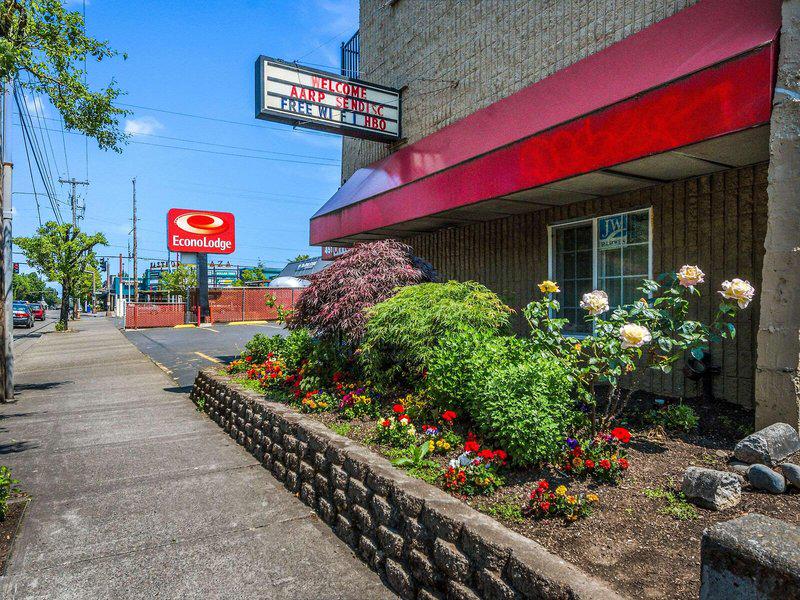 7E87BB4F32FF202EB0D41AC1E0BF702E