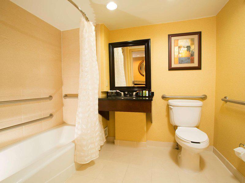 0EF861A50D5E6D06758FE408BA7DDD1B