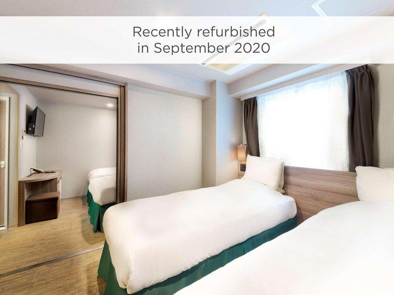 2A6DA9289F9E4EE58208B27DD1E3271A