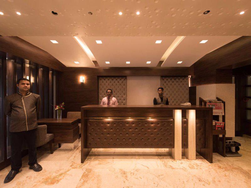 7AECA4120D3B9895E0E4AD2C49EC212A