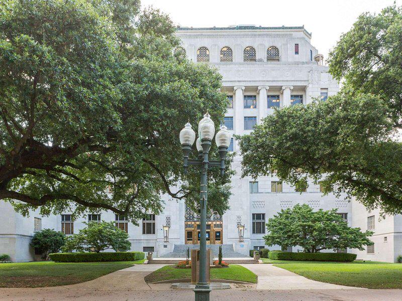 B9E5455547161985F914C3D48D8EB3F2