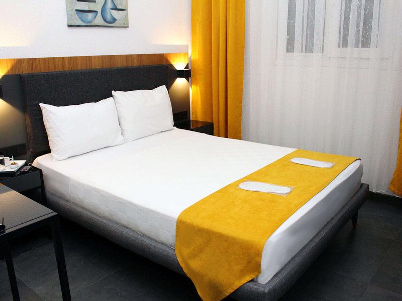 CFCAA7FD1C77CEFC966115DF4977ADAA