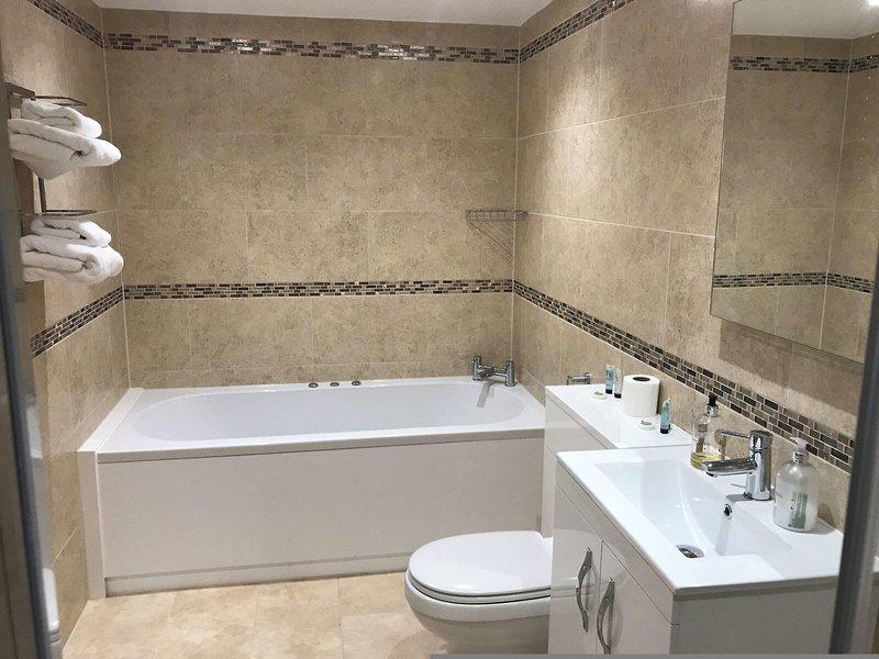 EE7D799DEDA41475EFA85ECEE629245E