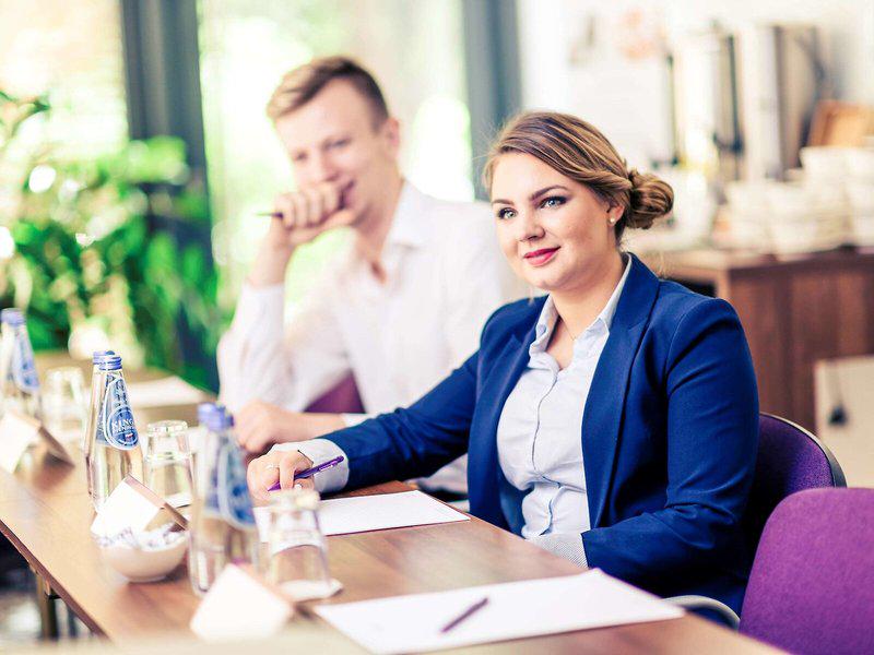 98716AB4F0D6363EFF6CA1B0AF82E562