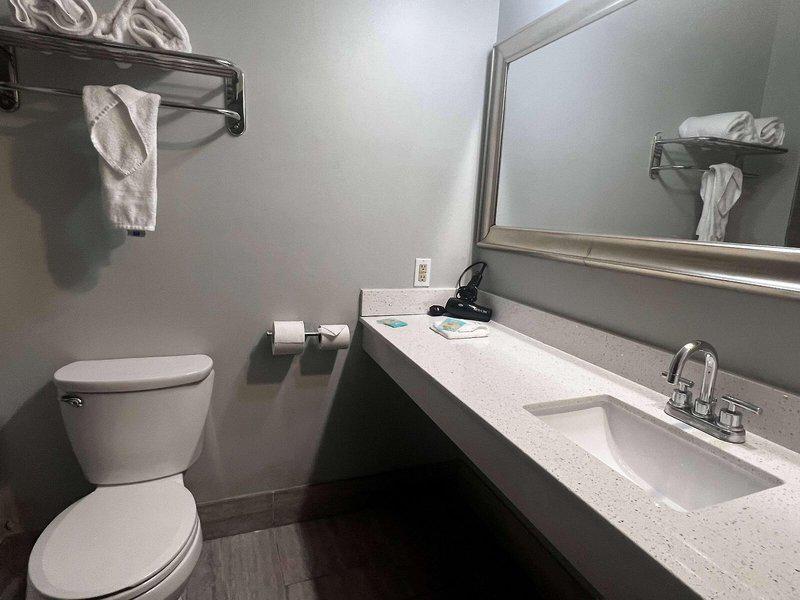 35611F0B41445CA66E9942B279BD5A7C